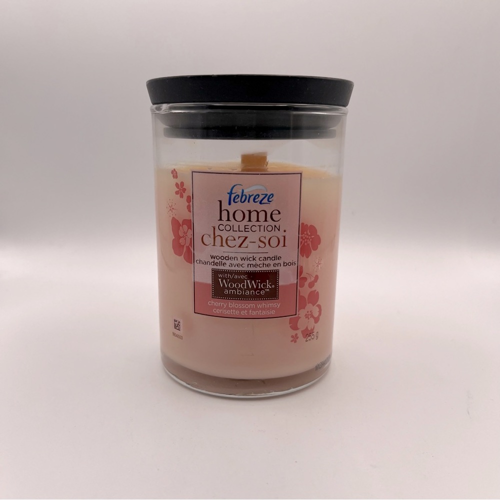 FEBREEZE WOODEN WICK CANDLE